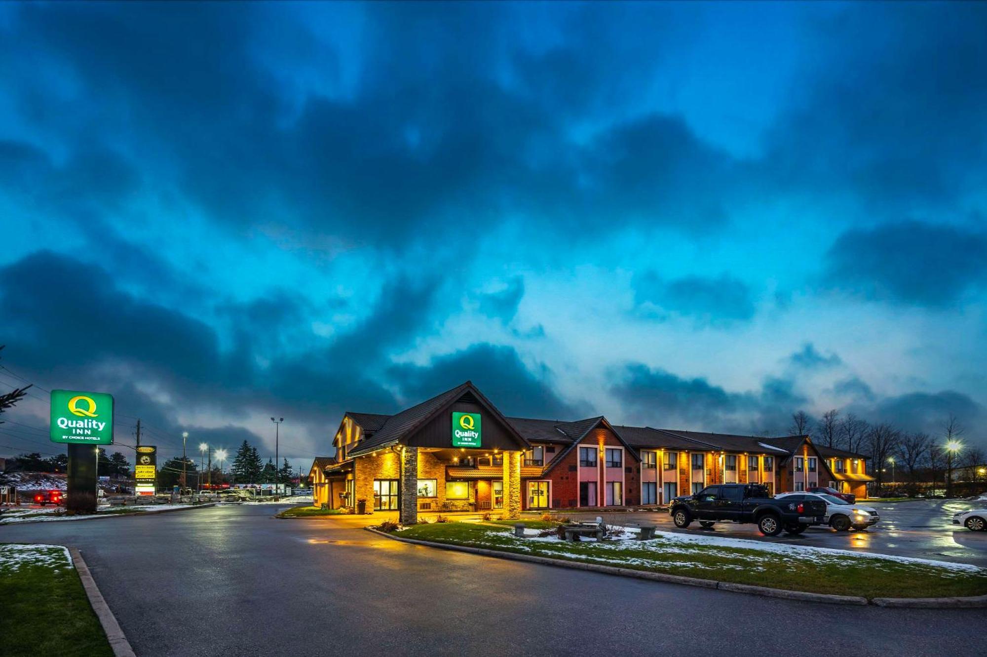 Quality Inn Barrie Esterno foto